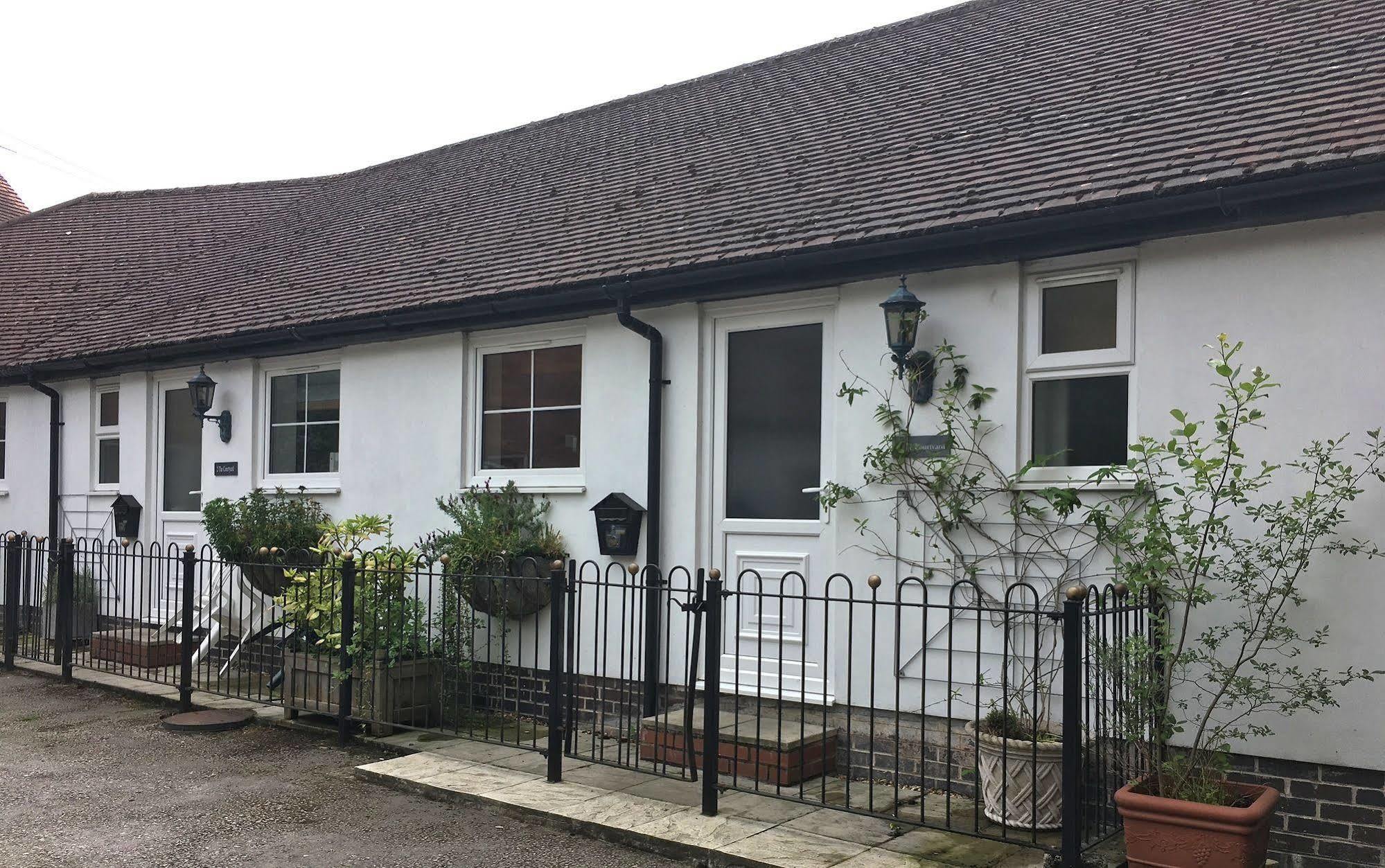 Station Hotel Ashbourne  Exterior photo
